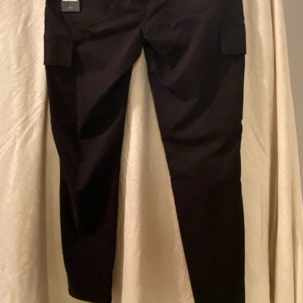 BRAND NEW Tommy Hilfiger women’s cargo pants. - Picture 4 of 5